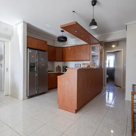 Renovated 3 Bedroom With Acropolis View *